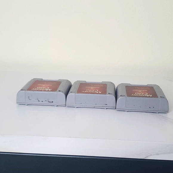 N64 Memory Cards 3total - Picture 4 of 5